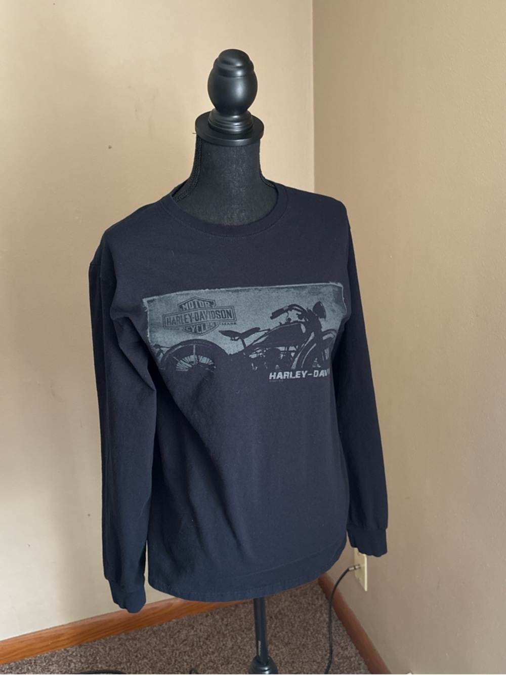 Harley-Davidson Black Long-Sleeve Motorcycle Graphic Tee